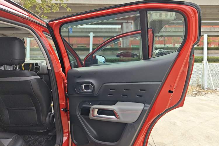 Used Citroen C5 AIRCROSS 2017 350THP Fashion Edition Right Rear Door Interior