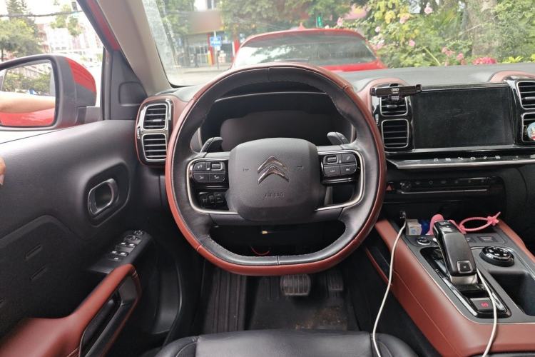 Used Citroen C5 AIRCROSS 2017 380THP Luxury Model Steering Wheel