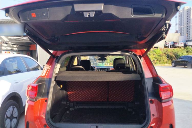 Used Citroen C5 AIRCROSS 2017 380THP Luxury Model Trunk