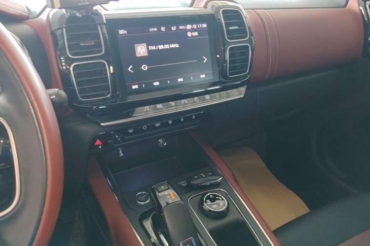 Used Citroen C5 AIRCROSS 2017 380THP Luxury Model Audio And AC Panel