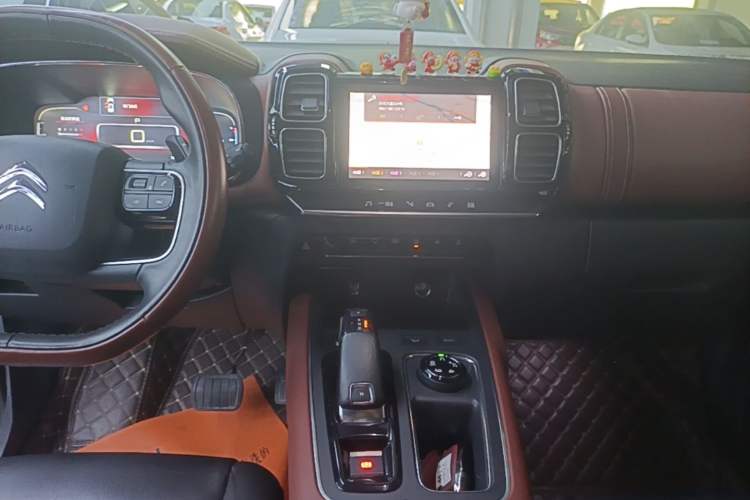 Used Citroen C5 AIRCROSS 2017 380THP Luxury Model Audio And AC Panel