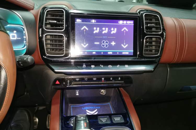 Used Citroen C5 AIRCROSS 2017 380THP Luxury Model Audio And AC Panel