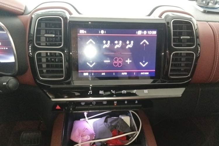 Used Citroen C5 AIRCROSS 2017 380THP Luxury Model Audio And AC Panel
