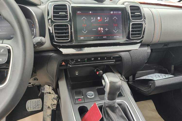 Used Citroen C5 AIRCROSS 2017 350THP Fashion Edition Audio And AC Panel