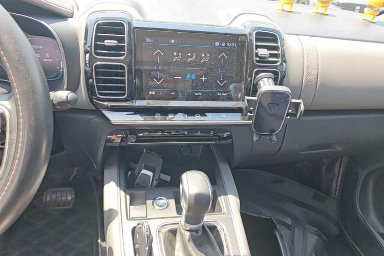 Used Citroen C5 AIRCROSS 2017 350THP Fashion Edition Audio And AC Panel