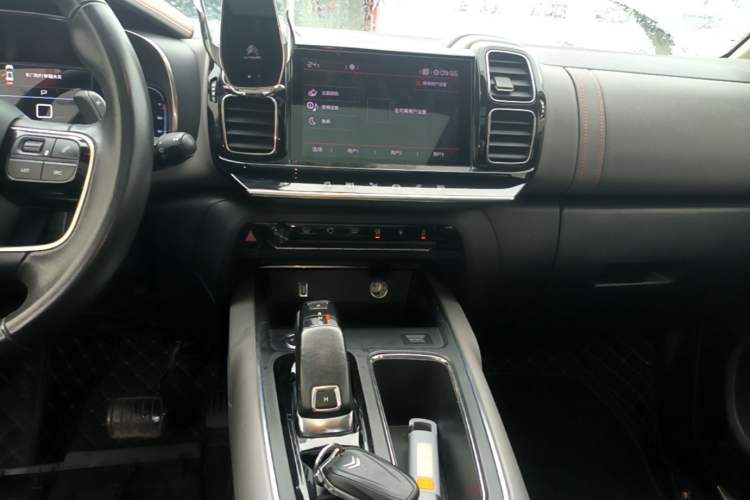 Used Citroen C5 AIRCROSS 2017 380THP Fashion Edition Audio And AC Panel