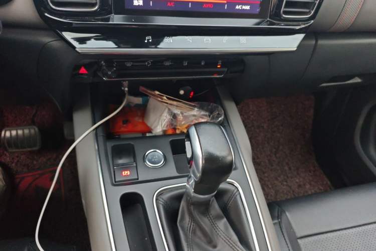 Used Citroen C5 AIRCROSS 2017 350THP Fashion Edition Audio And AC Panel
