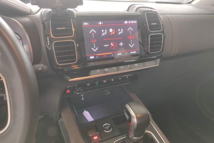 Used Citroen C5 AIRCROSS 2017 350THP Fashion Edition Audio And AC Panel