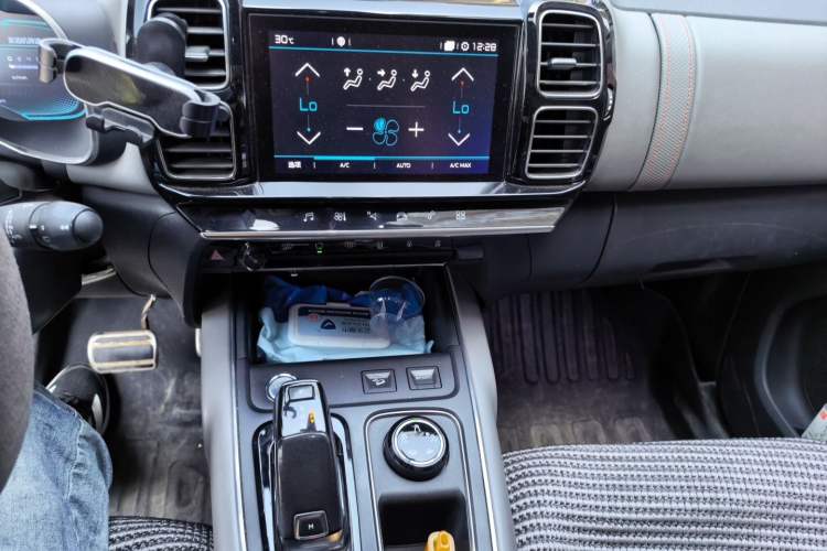 Used Citroen C5 AIRCROSS 2017 380THP Luxury Model Audio And AC Panel