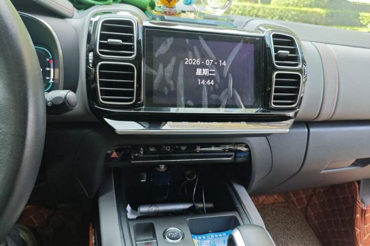 Used Citroen C5 AIRCROSS 2017 350THP Fashion Edition Audio And AC Panel