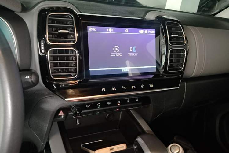 Used Citroen C5 AIRCROSS 2017 350THP Fashion Edition Audio And AC Panel