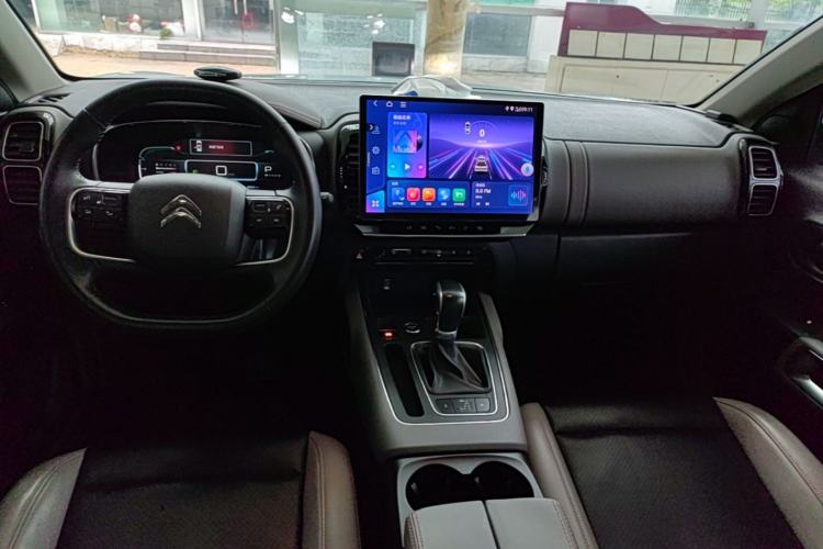 Used Citroen C5 AIRCROSS 2017 350THP Fashion Edition Center Console