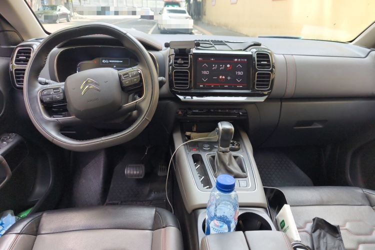 Used Citroen C5 AIRCROSS 2017 350THP Luxury Model Center Console