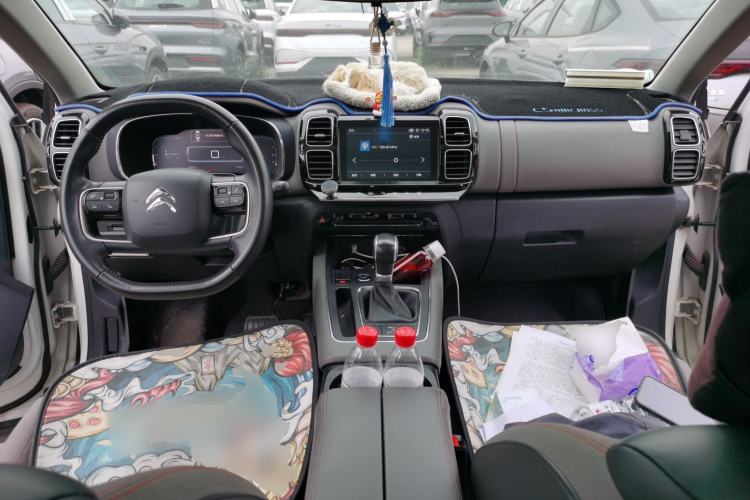 Used Citroen C5 AIRCROSS 2017 350THP Fashion Edition Center Console