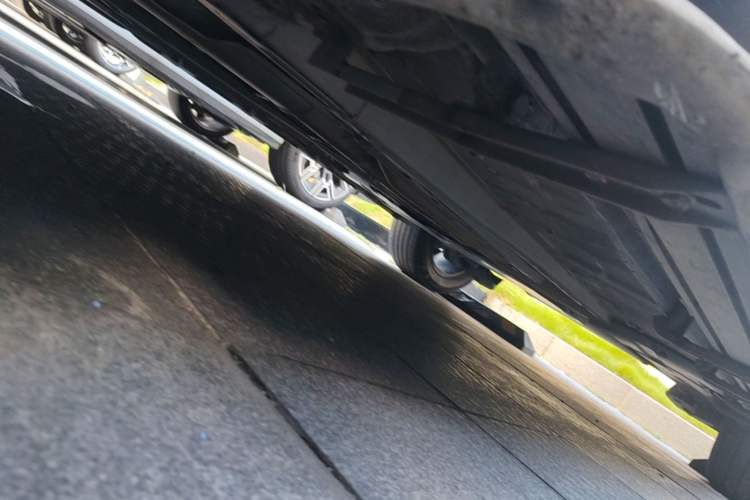Used Citroen C5 AIRCROSS 2017 350THP Fashion Edition Chassis Front Left