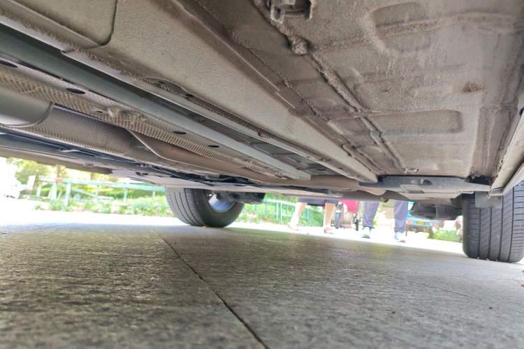 Used Citroen C5 AIRCROSS 2017 350THP Fashion Edition Chassis Front Left