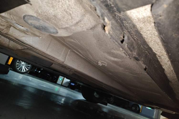 Used Citroen C5 AIRCROSS 2017 350THP Fashion Edition Chassis Front Left