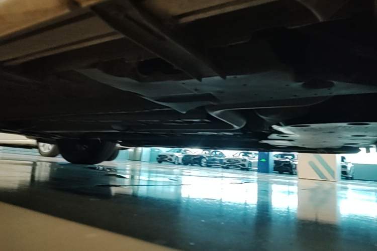 Used Citroen C5 AIRCROSS 2017 380THP Luxury Model Chassis Rear Left