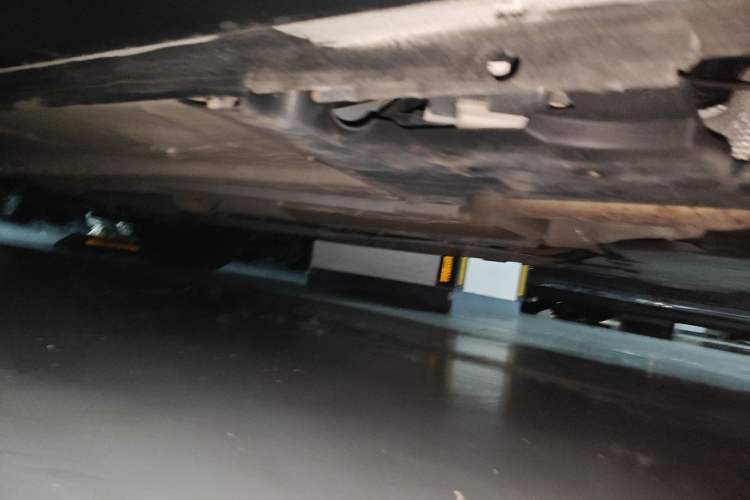 Used Citroen C5 AIRCROSS 2017 350THP Fashion Edition Chassis Rear Left