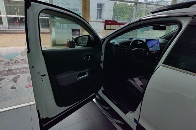 Used Citroen C5 AIRCROSS 2017 350THP Fashion Edition Driver Seat