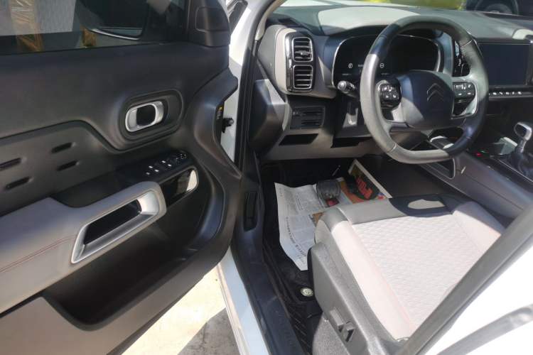 Used Citroen C5 AIRCROSS 2017 350THP Fashion Edition Driver Seat