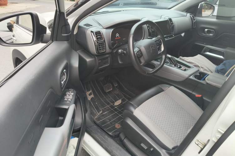 Used Citroen C5 AIRCROSS 2017 380THP Fashion Edition Driver Seat