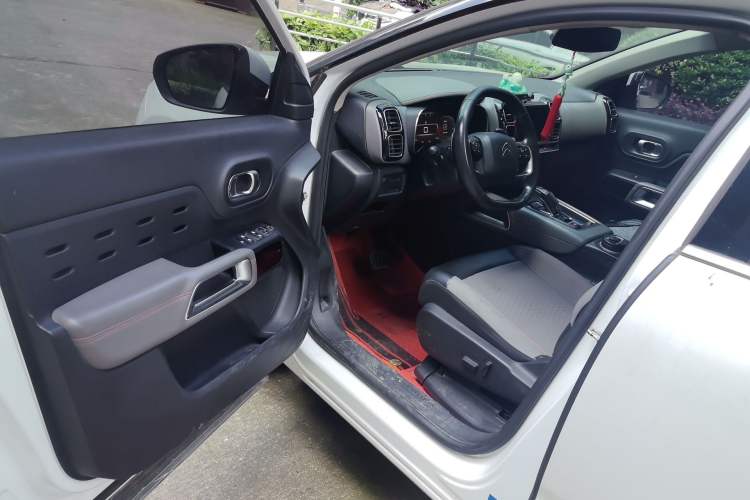 Used Citroen C5 AIRCROSS 2017 380THP Fashion Edition Driver Seat