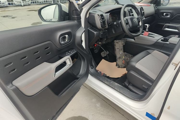 Used Citroen C5 AIRCROSS 2017 350THP Fashion Edition Driver Seat