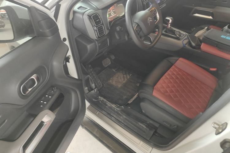 Used Citroen C5 AIRCROSS 2017 350THP Fashion Edition Driver Seat