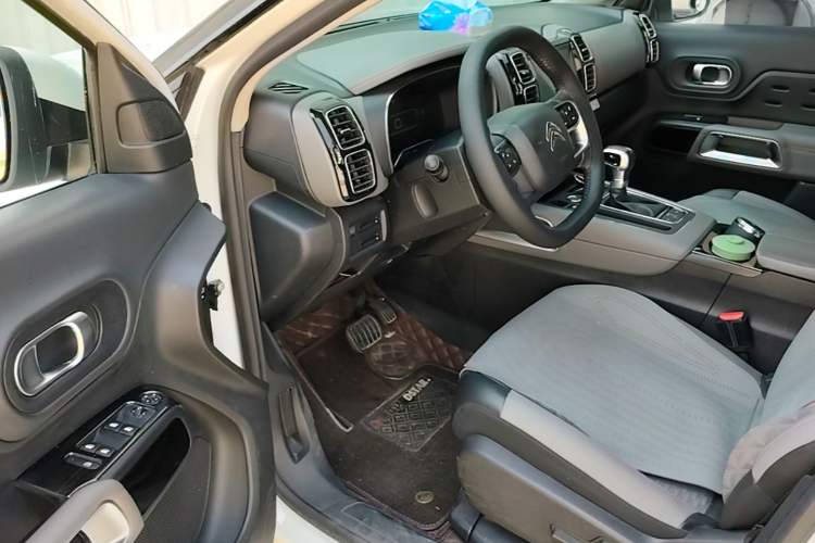 Used Citroen C5 AIRCROSS 2017 350THP Fashion Edition Driver Seat