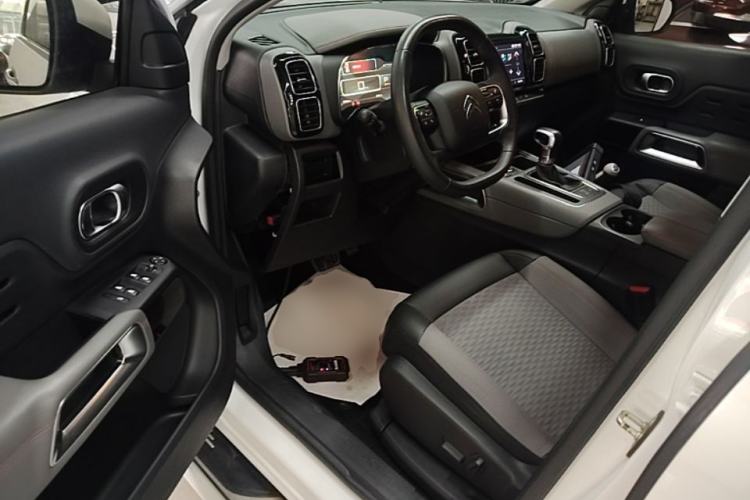 Used Citroen C5 AIRCROSS 2017 350THP Fashion Edition Driver Seat