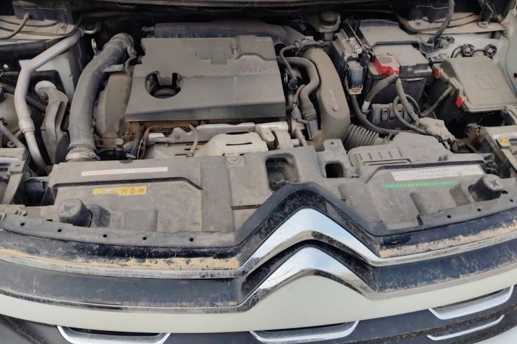 Used Citroen C5 AIRCROSS 2017 380THP Luxury Model Engine Bay