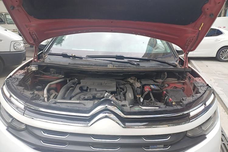 Used Citroen C5 AIRCROSS 2017 350THP Luxury Model Engine Bay