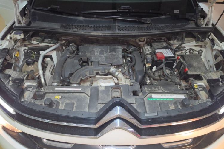 Used Citroen C5 AIRCROSS 2017 350THP Luxury Model Engine Bay