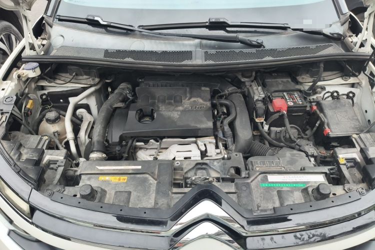 Used Citroen C5 AIRCROSS 2017 380THP Fashion Edition Engine Bay
