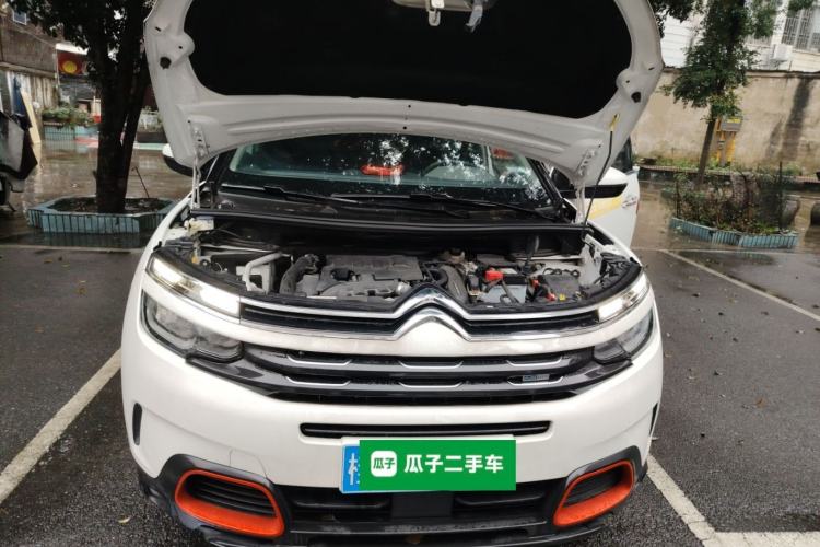 Used Citroen C5 AIRCROSS 2017 350THP Fashion Edition Engine Bay