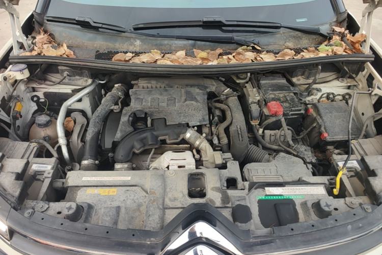 Used Citroen C5 AIRCROSS 2017 350THP Fashion Edition Engine Bay