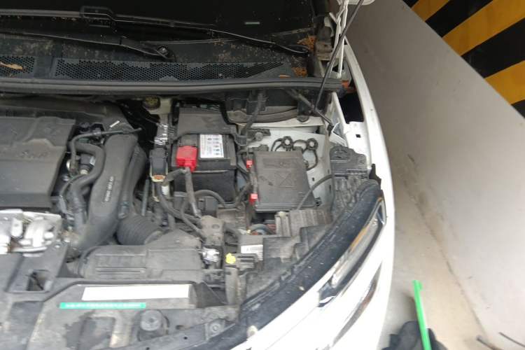 Used Citroen C5 AIRCROSS 2017 380THP Luxury Model Engine Bay Left