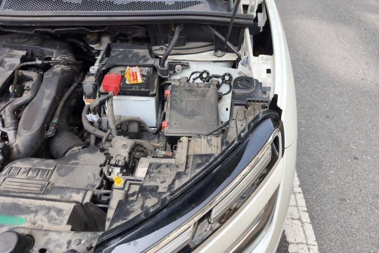 Used Citroen C5 AIRCROSS 2017 350THP Luxury Model Engine Bay Left