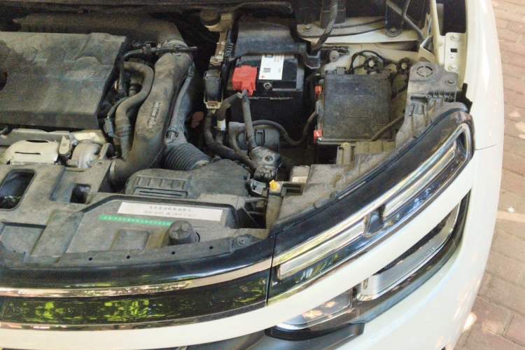 Used Citroen C5 AIRCROSS 2017 380THP Luxury Model Engine Bay Left