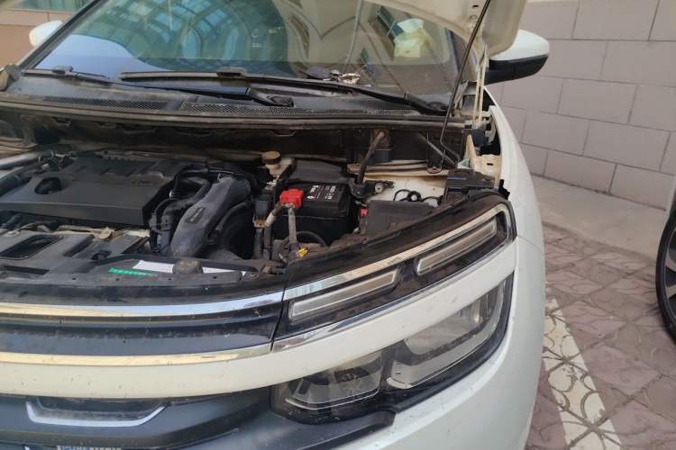 Used Citroen C5 AIRCROSS 2017 380THP Luxury Model Engine Bay Left