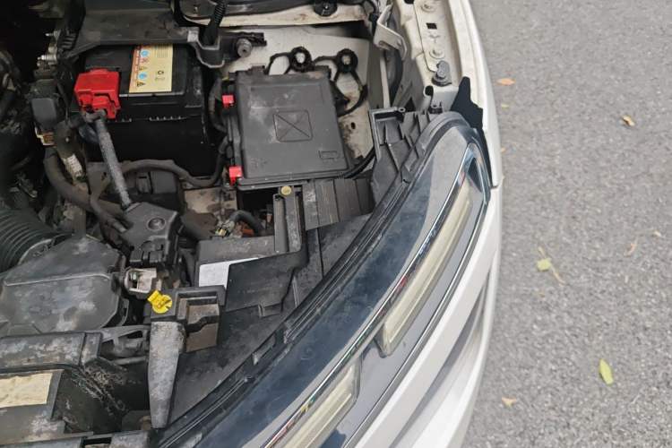 Used Citroen C5 AIRCROSS 2017 380THP Luxury Model Engine Bay Left