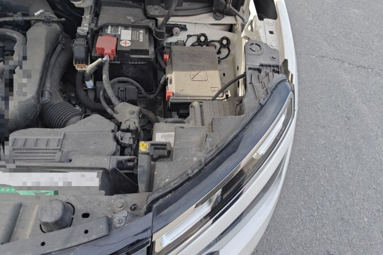 Used Citroen C5 AIRCROSS 2017 350THP Fashion Edition Engine Bay Left