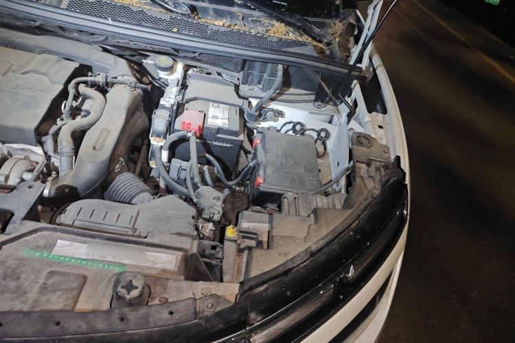 Used Citroen C5 AIRCROSS 2017 380THP Luxury Model Engine Bay Left