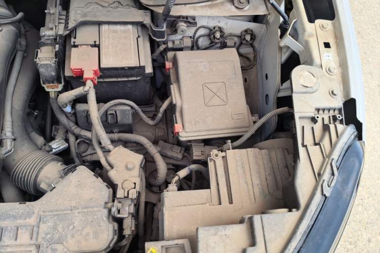 Used Citroen C5 AIRCROSS 2017 380THP Luxury Model Engine Bay Left