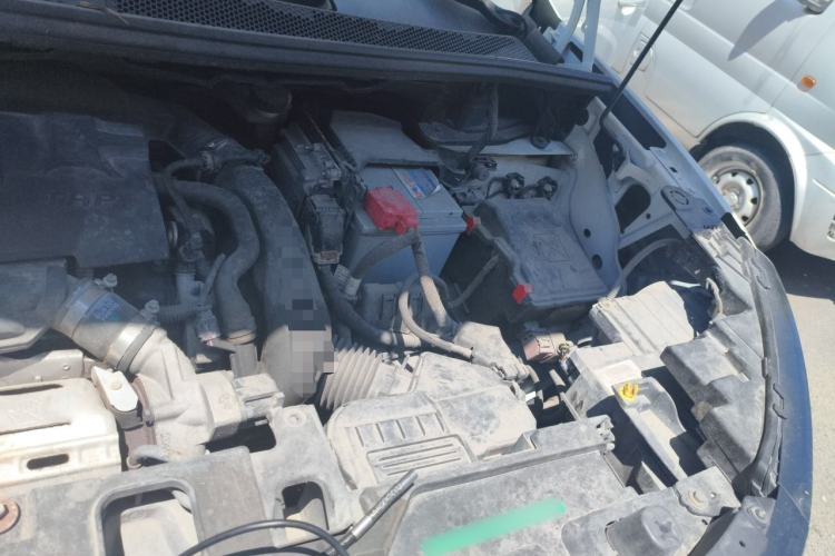 Used Citroen C5 AIRCROSS 2017 350THP Fashion Edition Engine Bay Left