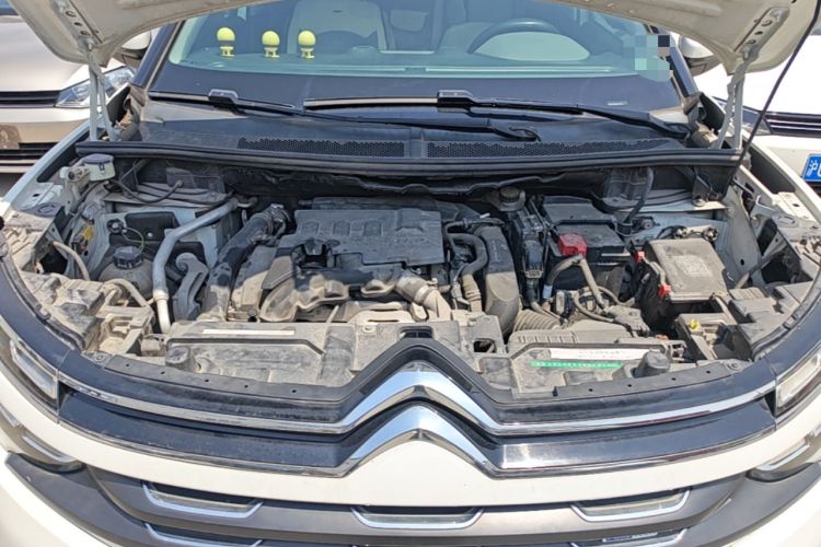 Used Citroen C5 AIRCROSS 2017 350THP Fashion Edition Engine Bay