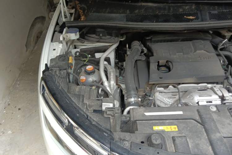 Used Citroen C5 AIRCROSS 2017 380THP Luxury Model Engine Bay Right