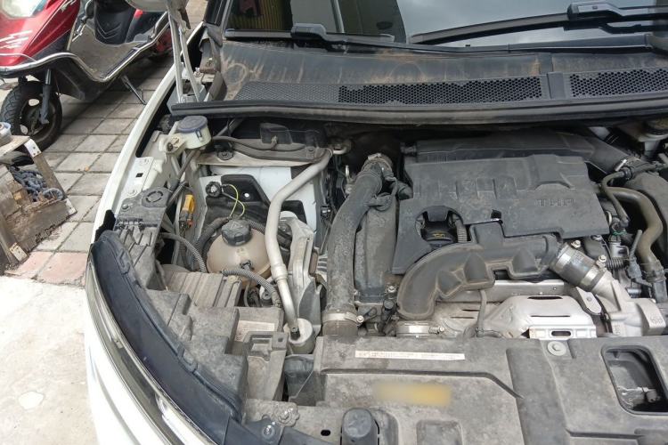Used Citroen C5 AIRCROSS 2017 350THP Fashion Edition Engine Bay Right