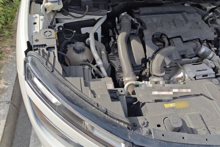 Used Citroen C5 AIRCROSS 2017 350THP Fashion Edition Engine Bay Right